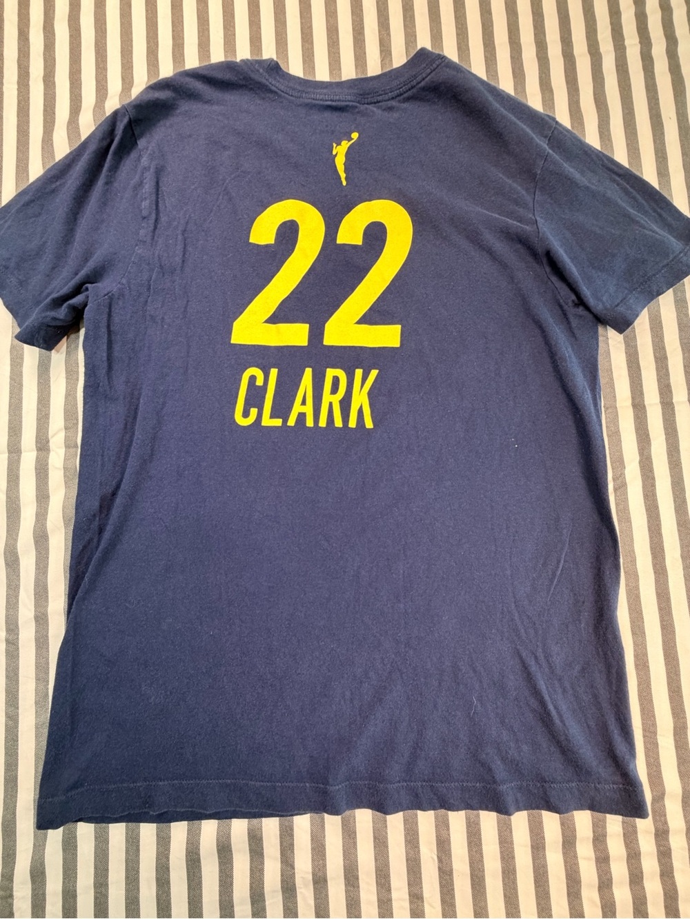 Women's Small Nike Indiana Fever Caitlin Clark 22 T-shirt Explorer Edition Tee - Picture 2 of 8